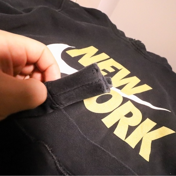 NIKE New  York Black Hoodie in Medium - Picture 6 of 7